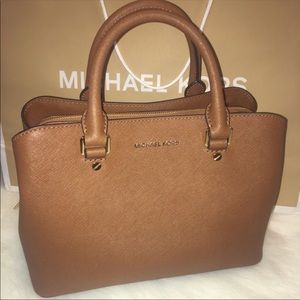 Michael Kors Crossbody